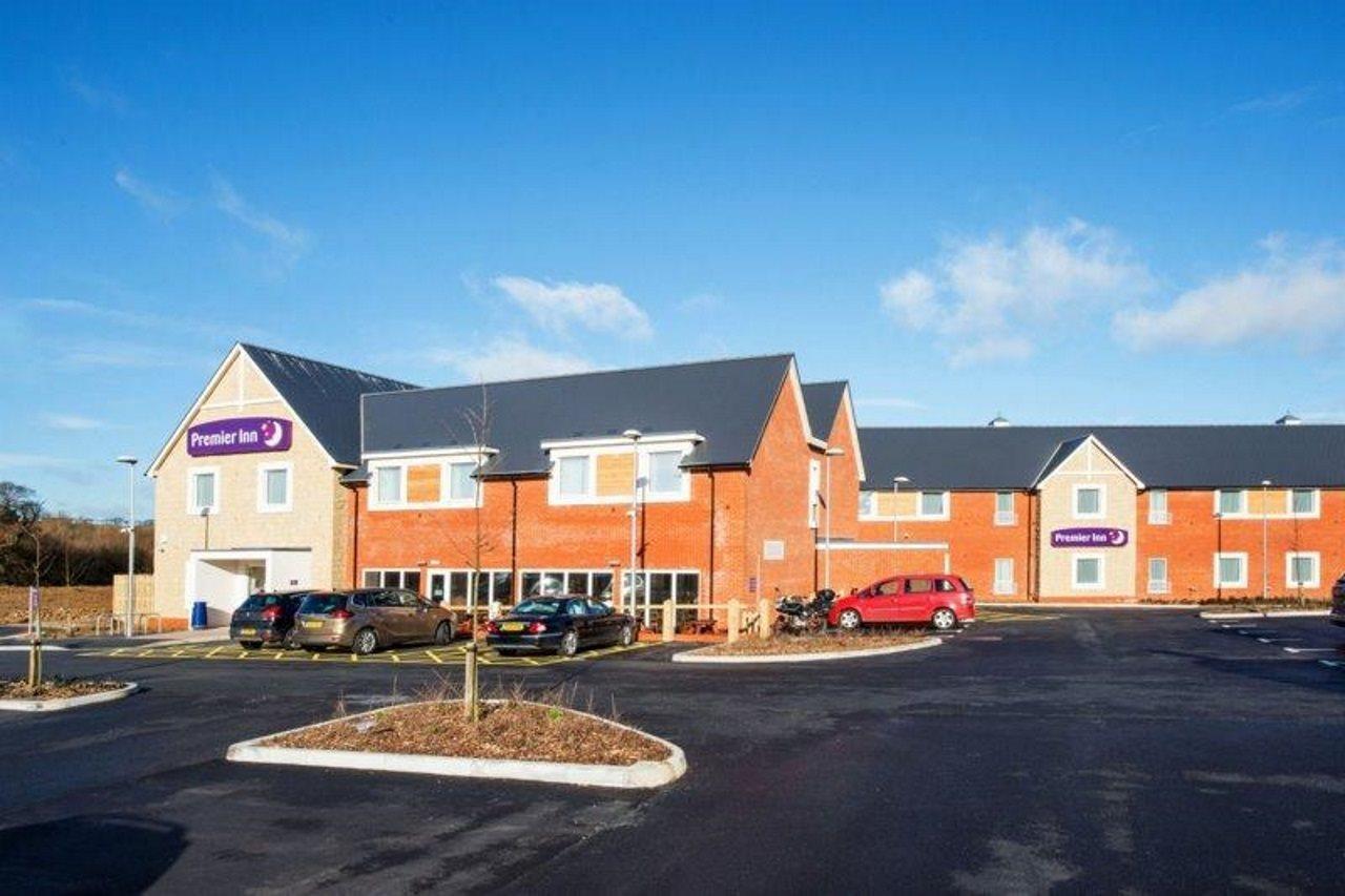 Premier Inn Isle Of Wight Sandown Exterior photo